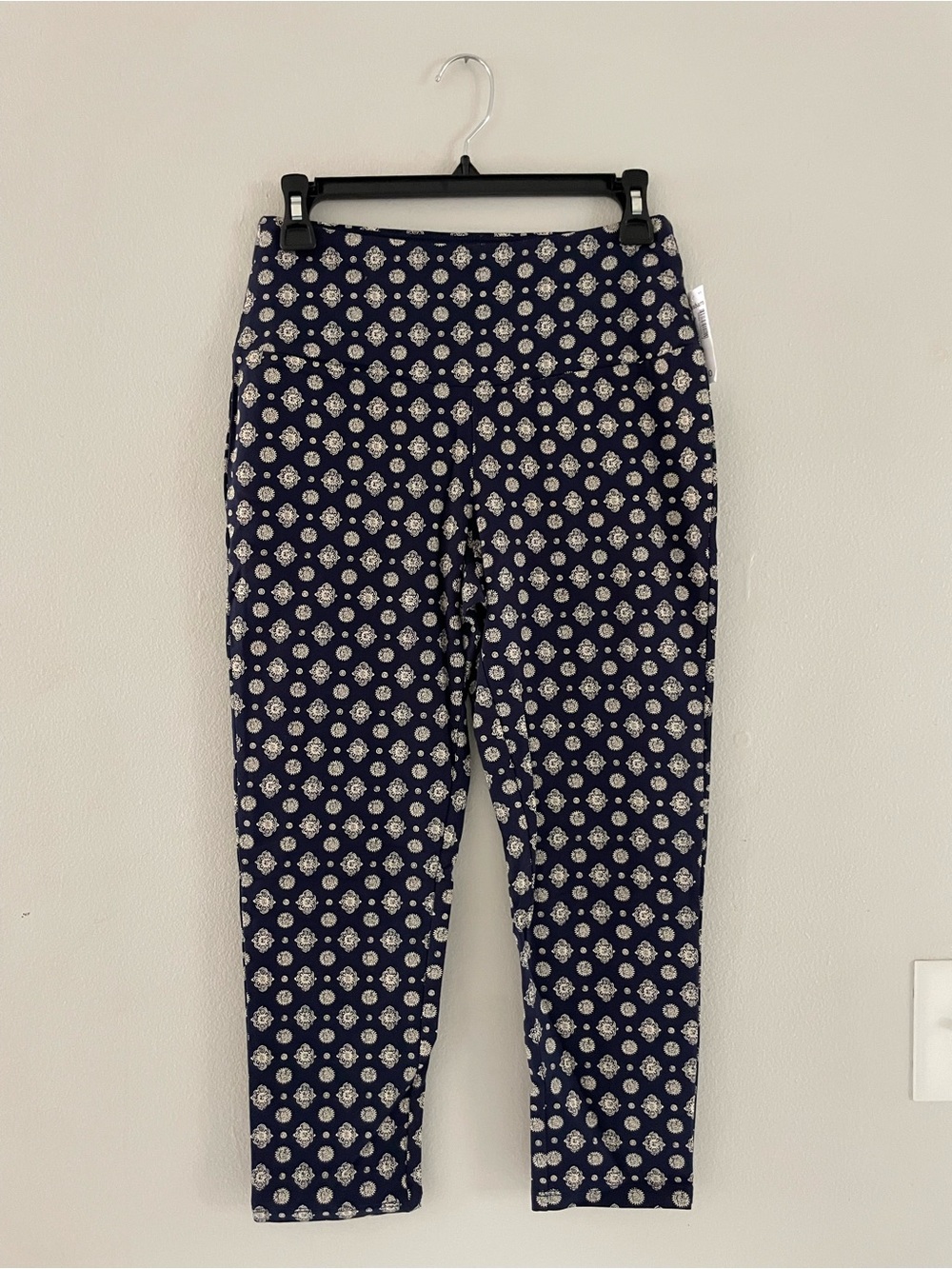 Westport Navy Blue & Cream Pattern Ponte Cropped Pants
